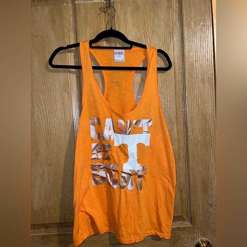 VS PINK. UNIVERSITY OF TENNESSEE. Size large.